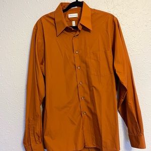 VAN HEUSEN Men’s Rust Orange Collared Long Sleeve Button Down